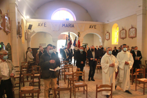 L’entrée à la chapelle Notre Dame des Ailes