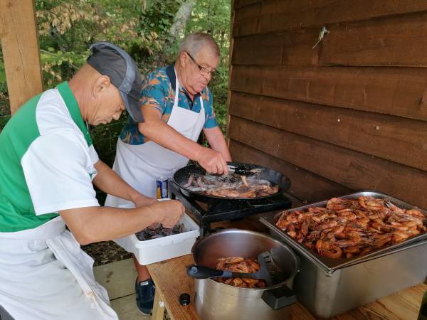 Des aides cuisiniers au top