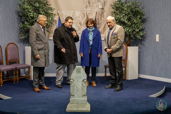 L’histoire de la maquette par José Figueiredo Gonçalves, conseiller municipal ©Stéphane Delétang