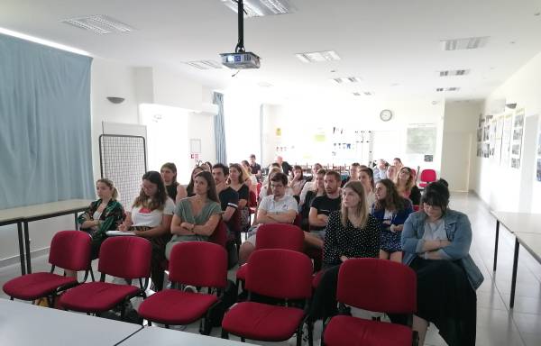 Des futurs enseignants attentifs
